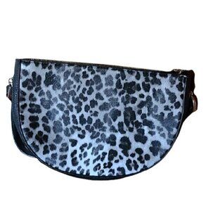 [Charming Charlie] Black Leopard Crossover bag